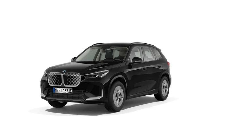 Neu BMW iX1 150 kW (204 PS) 2026 Schwarz uni SUV