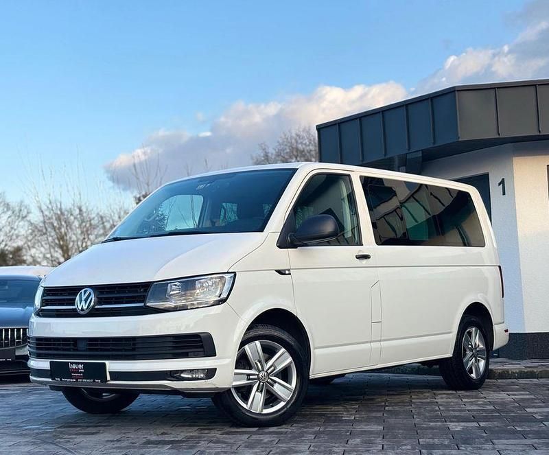 Weiß Gebraucht 2020 VW T6.1 Van | 36.990 € (Guter Preis) - Bild 1/4
