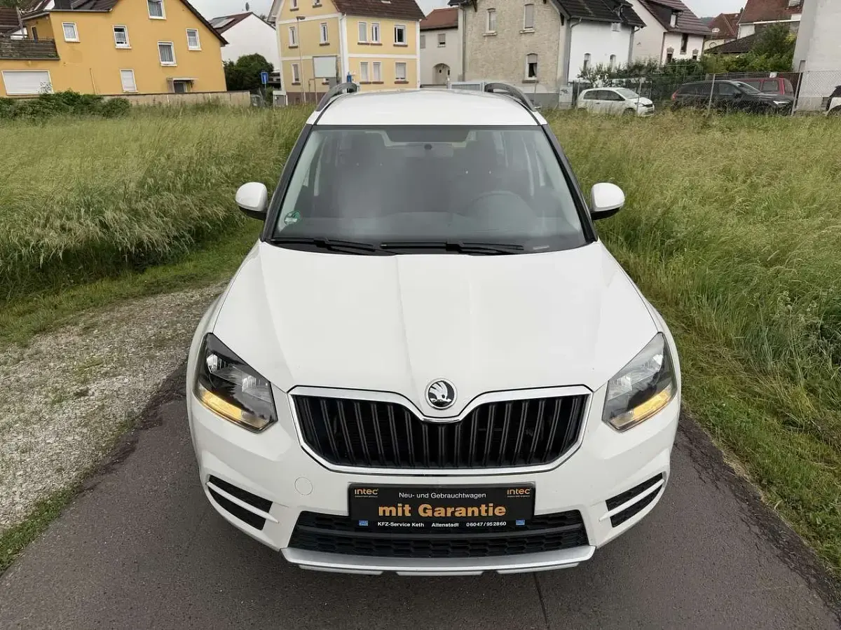 Gebraucht Skoda Yeti Cool Edition 110 PS (80 kW) 2016 Candyweiss SUV