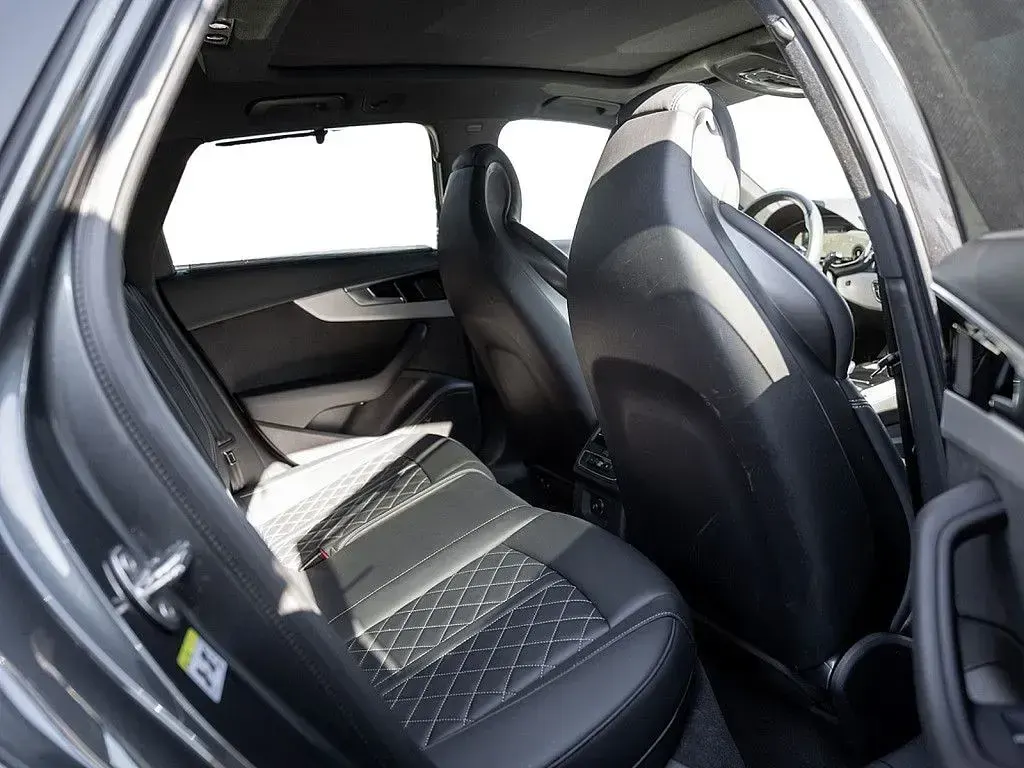 Gebraucht Audi S4 Ambiente 341 PS (250 kW) 2022 Daytonagrau perleffekt Kombi
