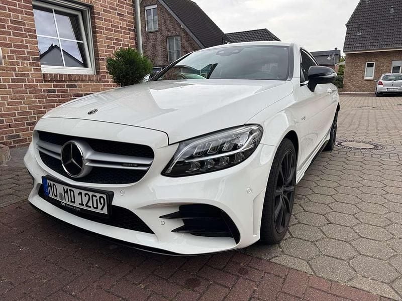 Weiß Gebraucht 2020 Mercedes C43 AMG AMG Coupé | 48.000 € (Guter Preis) - Bild 1/4