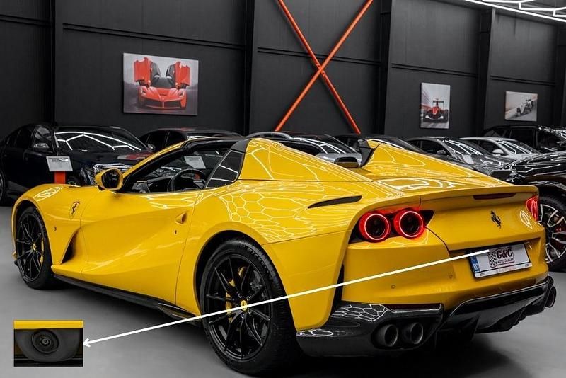 Gebraucht Ferrari 812 799 PS (587 kW) 2023 Gelb Cabrio