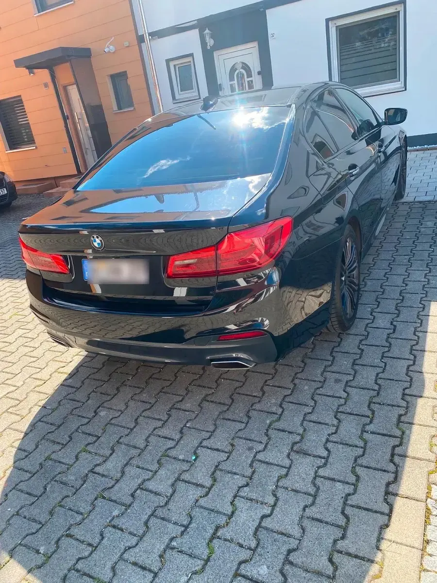 Gebraucht BMW 530 M Sport 265 PS (194 kW) 2018 Schwarz Limousine