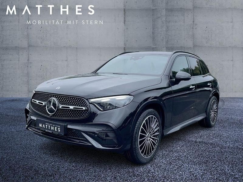 Schwarz Gebraucht 2024 Mercedes GLC220 AMG SUV | 56.590 € (Superpreis) - Bild 1/4