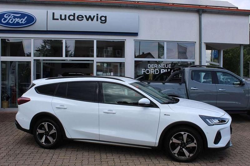 Gebraucht Ford Focus Active 116 PS (85 kW) 2024 Frostweiß Kombi