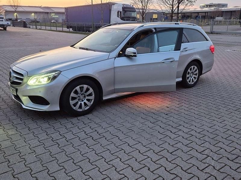 Gebraucht Mercedes E300 Avantgarde 231 PS (169 kW) 2013 Silber Kombi