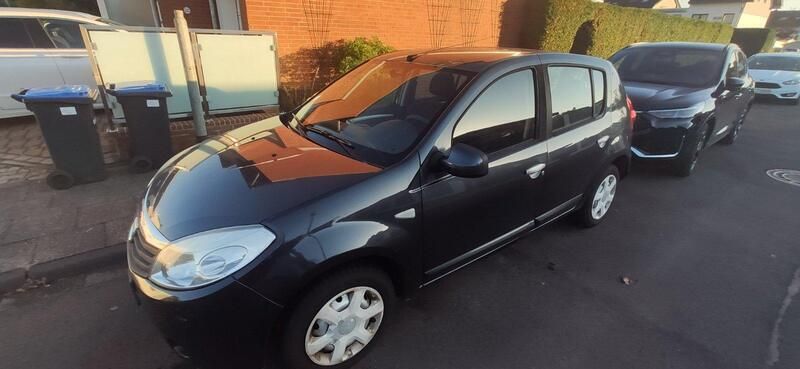 Schwarz Gebraucht 2009 Dacia Sandero Kleinwagen | 1.200 € (Superpreis) - Bild 1/4