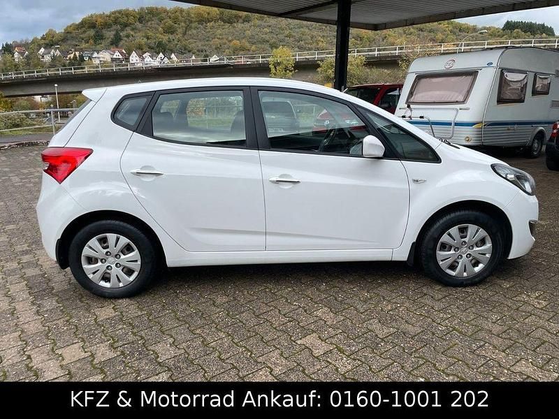 Gebraucht Hyundai ix20 Classic 90 PS (66 kW) 2014 Weiß Kleinwagen