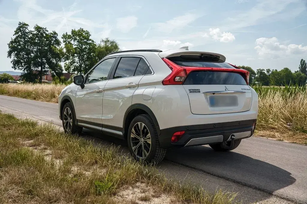 Gebraucht Mitsubishi Eclipse Cross Active 163 PS (119 kW) 2019 Weiß SUV