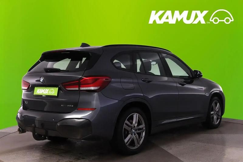 Gebraucht BMW X1 M Sport 125 PS (91 kW) 2020 Silber / grau SUV