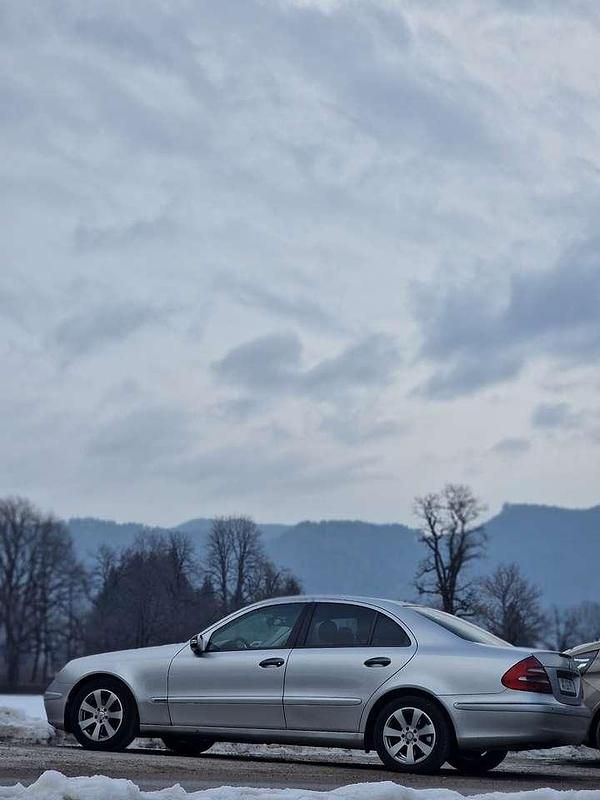 Gebraucht Mercedes 220 150 PS (110 kW) 2005