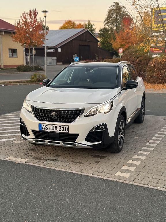 Weiß Gebraucht 2019 Peugeot 3008 Allure SUV | 16.500 € (Fairer Preis) - Bild 1/4