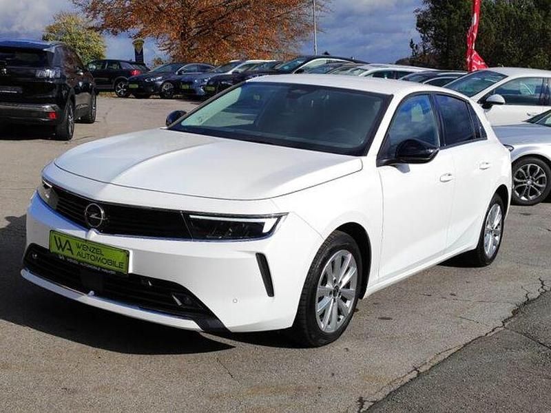 Gebraucht Opel Astra Enjoy 110 PS (80 kW) 2023 Weiß Limousine