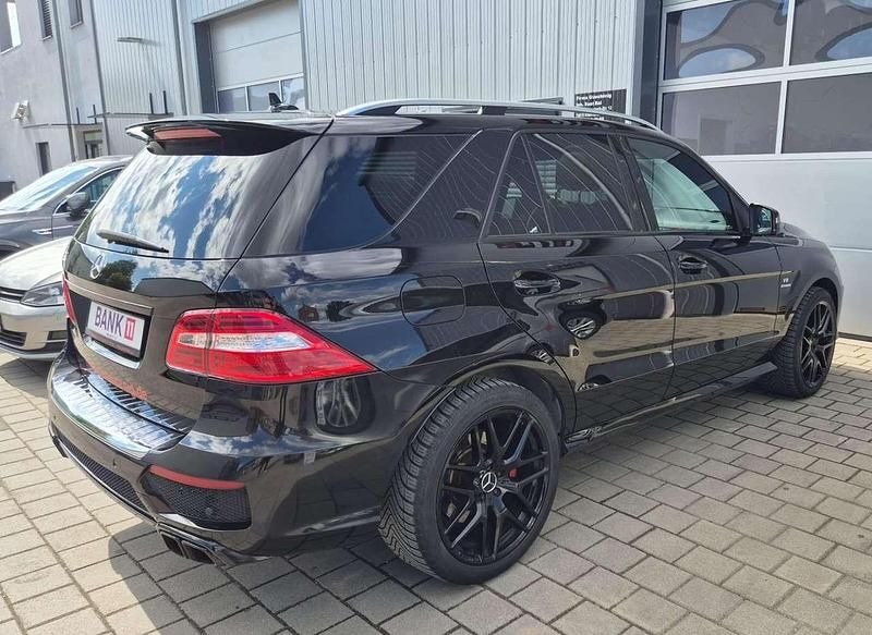 Gebraucht Mercedes ML63 AMG AMG 525 PS (386 kW) 2014 Obsidianschwarz  metalliclack SUV