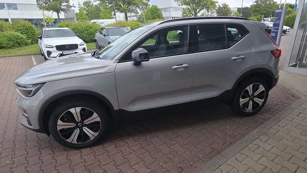 Brugt Volvo XC40 Plus 169 kW (231 HK) 2023 Sølv SUV