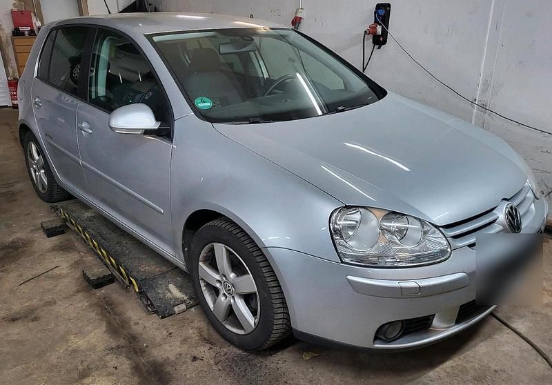 Gebraucht VW Golf VI United 102 PS (75 kW) 2008 Silber Kleinwagen