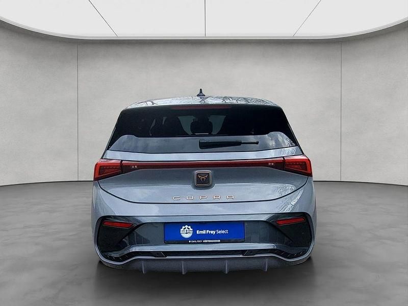 Usata Cupra Born e-Boost 169 kW (231 CV) 2023 Grigio Utilitaria