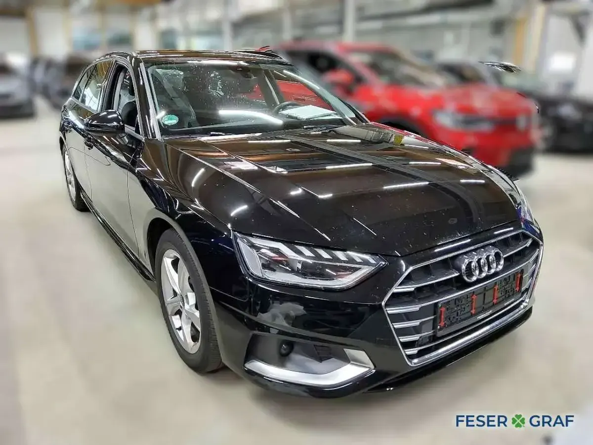 Gebraucht Audi A4 Advanced Plus 163 PS (119 kW) 2023 Schwarz Kombi