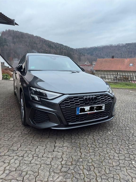 Gebraucht Audi A3 S-Line 204 PS (150 kW) 2022 Grau Limousine