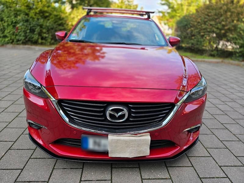 Gebraucht Mazda 6 Inclusive 175 PS (128 kW) 2017 Rot Limousine