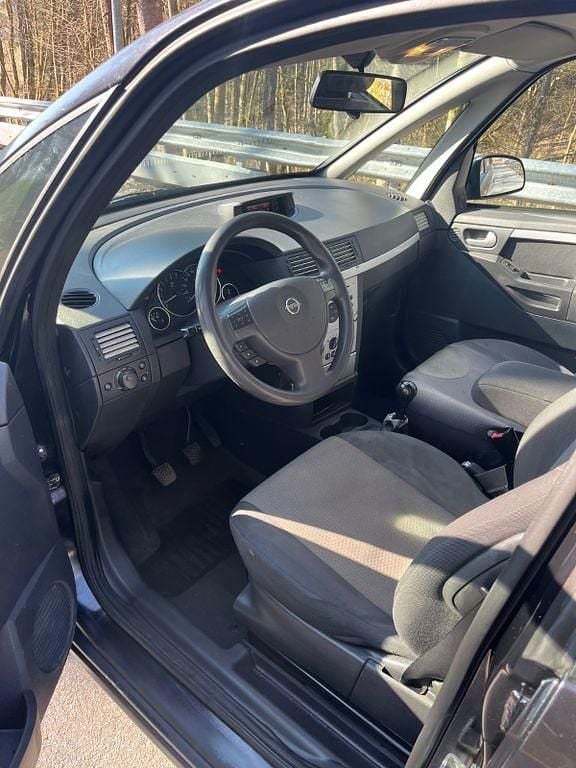 Gebraucht Opel Meriva 87 PS (63 kW) 2004 Schwarz Van / Kleinbus