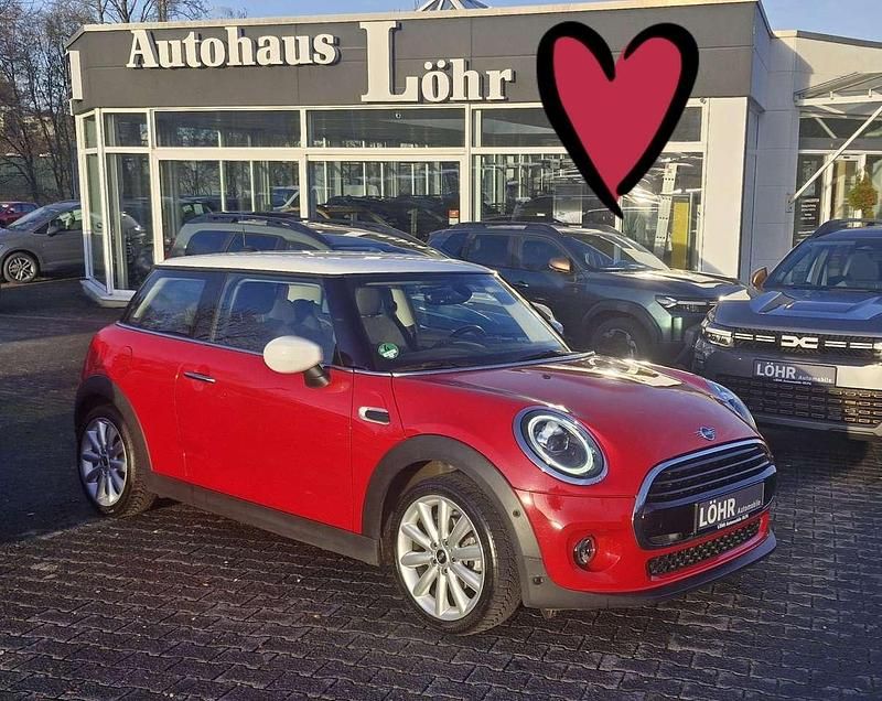 Gebraucht Mini Cooper 136 PS (100 kW) 2021 Chili red Kleinwagen