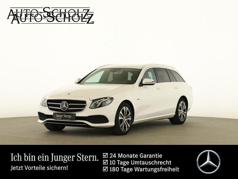 Weiß Gebraucht 2020 Mercedes E300 Avantgarde Limousine | 25.787 € (Fairer Preis) - Bild 1/4