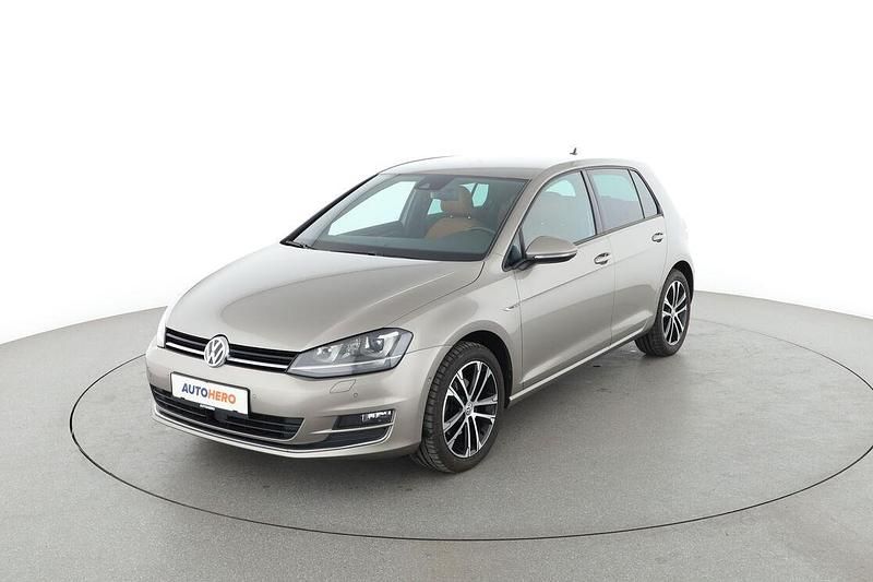 Grau Gebraucht 2015 VW Golf VII Edition Limousine | 14.980 € (Fairer Preis) - Bild 1/3