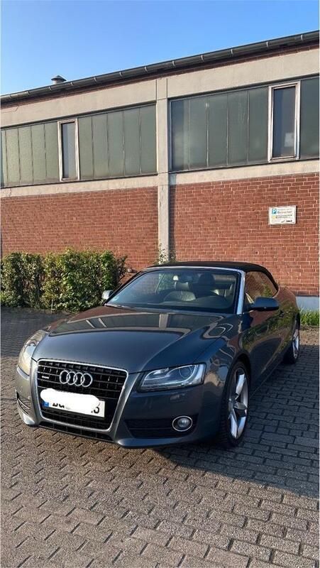 Grau Gebraucht 2009 Audi A5 Cabriolet Cabrio | 10.500 € - Bild 1/4