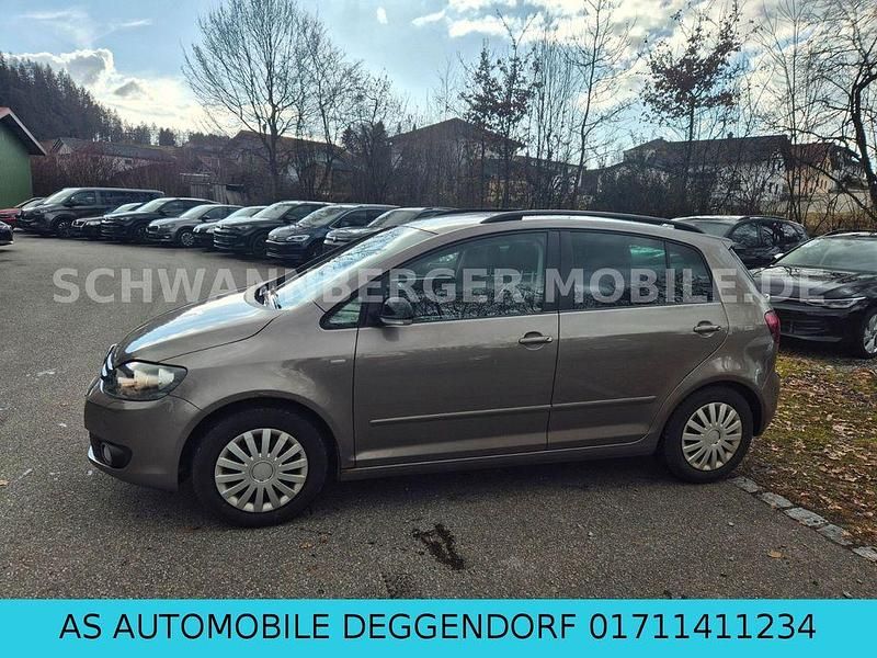 Gebraucht VW Golf Plus Cross Match 105 PS (77 kW) 2012 Braun Van / Kleinbus