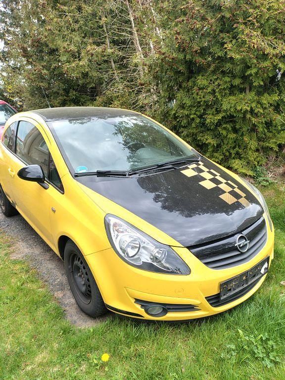 Gebraucht Opel Corsa Edition 87 PS (63 kW) 2010 Andere farben Kleinwagen