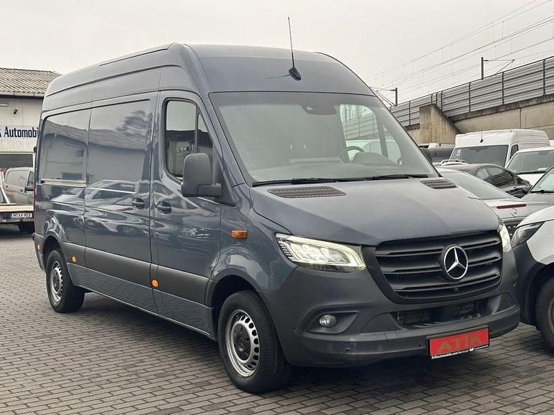 Gebraucht Mercedes Sprinter 150 PS (110 kW) 2024 Amazon dunkelgrau (metallic) Van