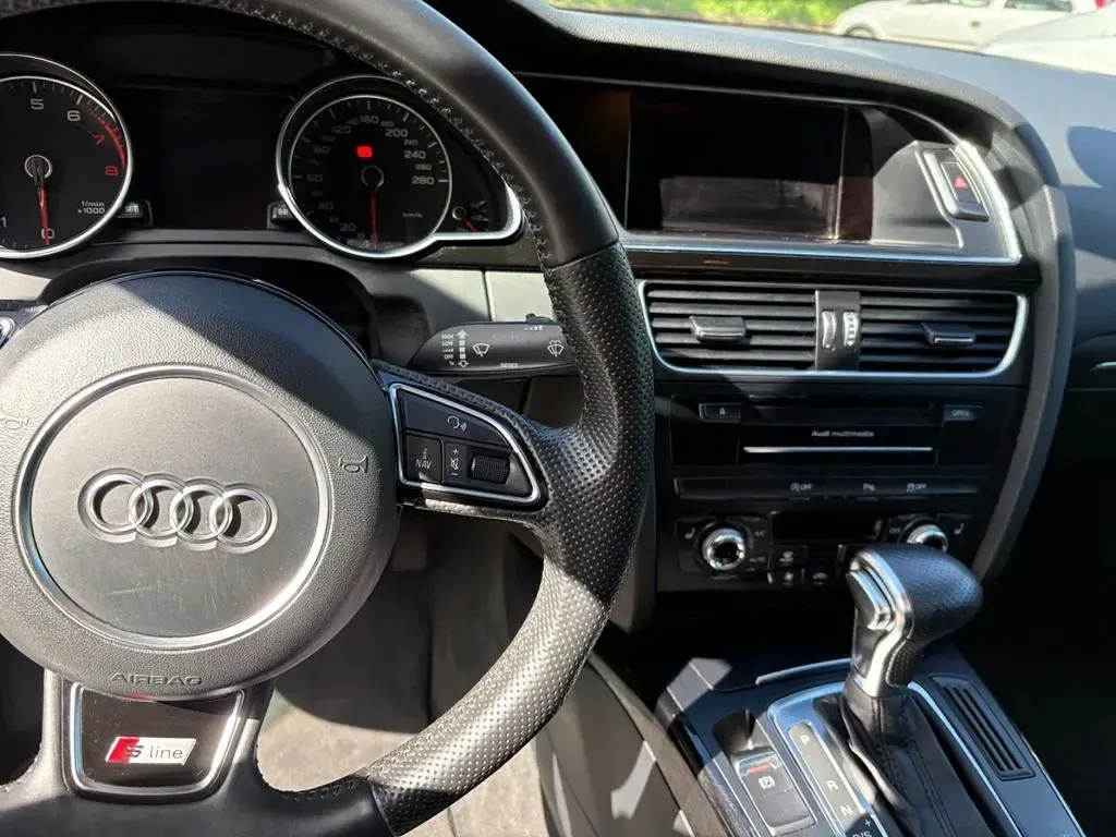 Second-hand Audi A5 Sport 177 CP (130 kW) 2014 Gri Coupe