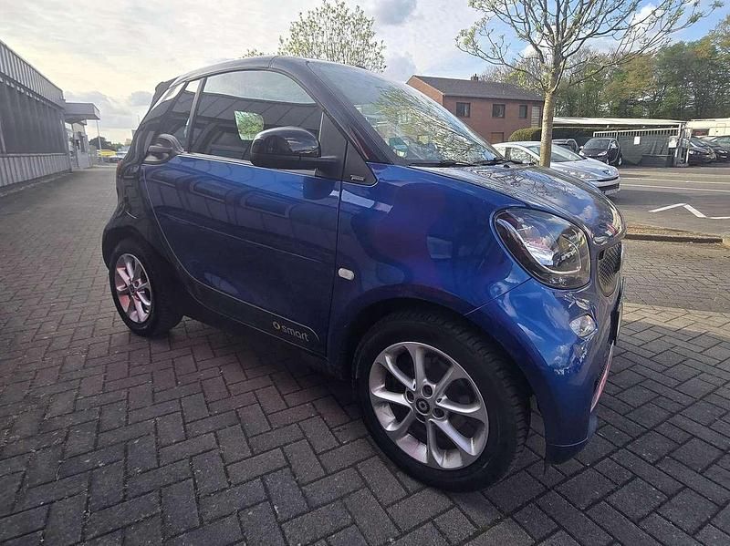 Gebraucht Smart ForTwo Cabrio Passion 71 PS (52 kW) 2016 Tridion szelle in black Cabrio