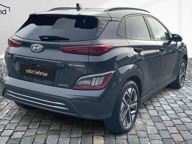 Gebraucht Hyundai Kona Trend 100 kW (136 PS) 2021 Grau SUV