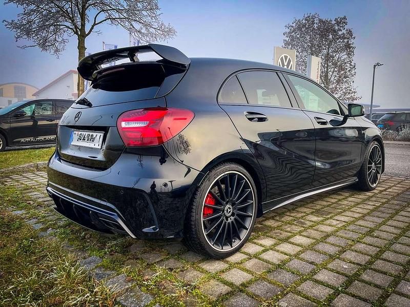 Gebraucht 2017 Mercedes A45 AMG AMG Limousine | 28.750 € (Teuer) - Bild 1/4