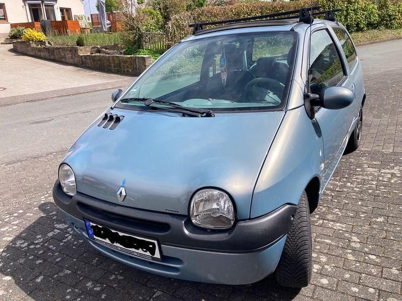 Second-hand Renault Twingo Expression 58 CP (42 kW) 2003 Albastru Hatchback