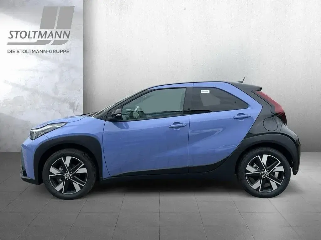 Neu Toyota Aygo X 116 PS (85 kW) 2026 Violett SUV