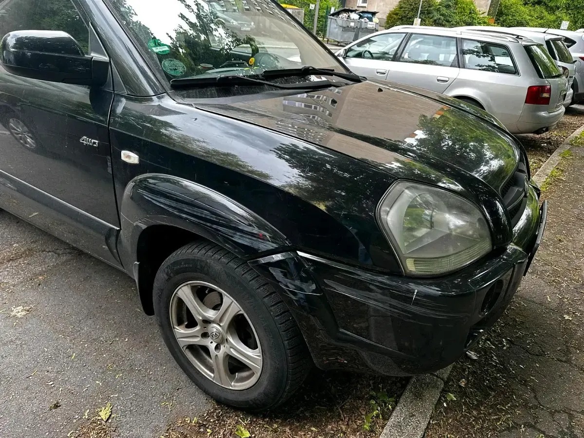 Gebraucht Hyundai Tucson 140 PS (102 kW) 2008 Schwarz SUV