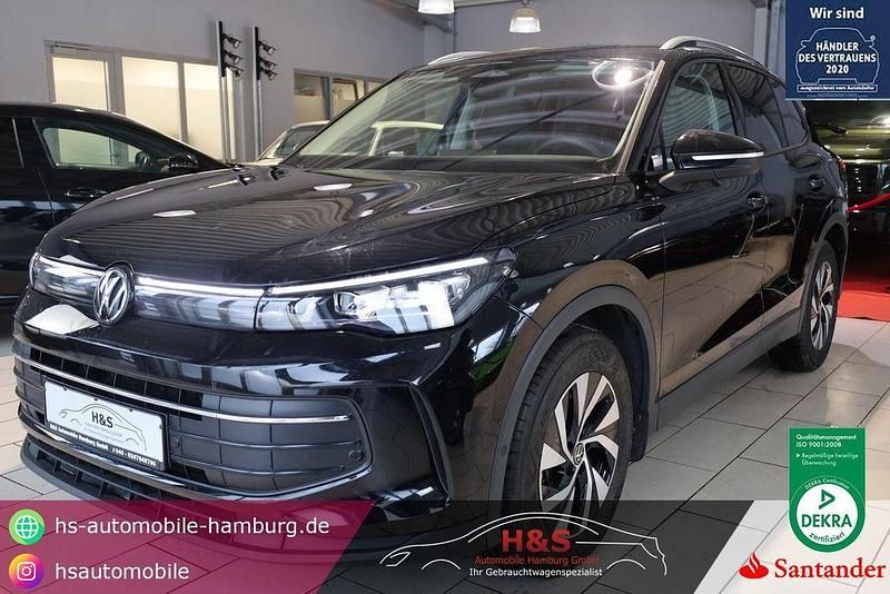 Gebraucht VW Tiguan 150 PS (110 kW) 2024 Deep black perleffekt SUV