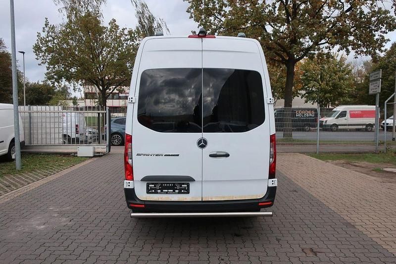 Second-hand Mercedes Sprinter 143 CP (105 kW) 2019 Alb Van