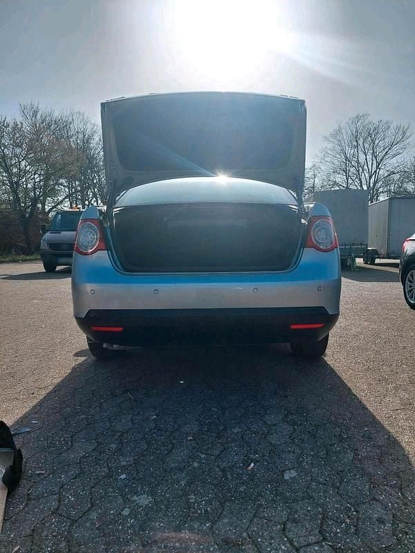 Gebraucht VW Jetta 150 PS (110 kW) 2007 Silber Limousine