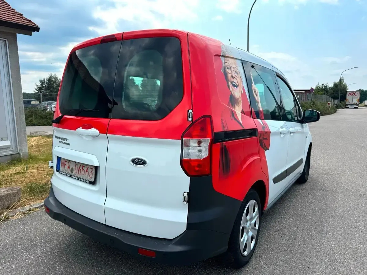 Gebraucht Ford Transit Trend 75 PS (55 kW) 2018 Weiß Kombi
