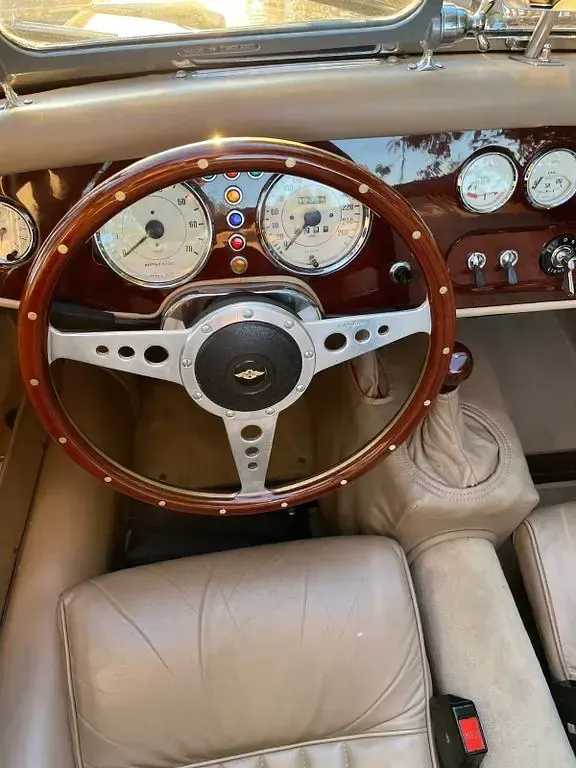 Gebraucht Morgan Plus 8 193 PS (141 kW) 1985 Rot Cabrio