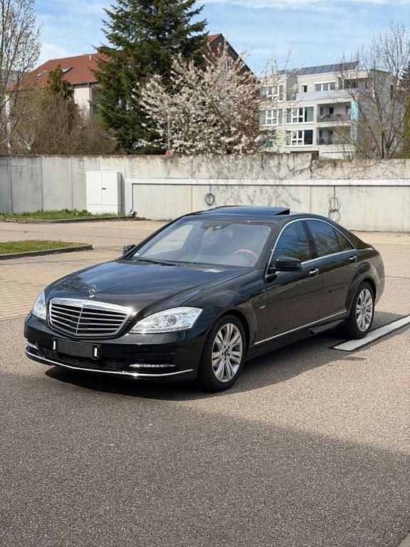 Gebraucht Mercedes S400 299 PS (219 kW) 2011 Schwarz Limousine