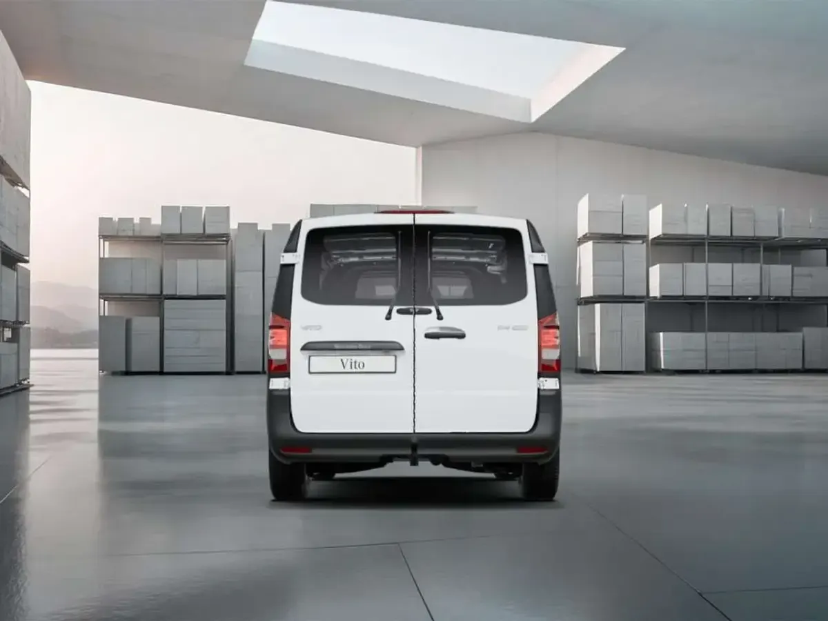 Gebraucht Mercedes Vito 136 PS (100 kW) 2025 Arktikweiß Van