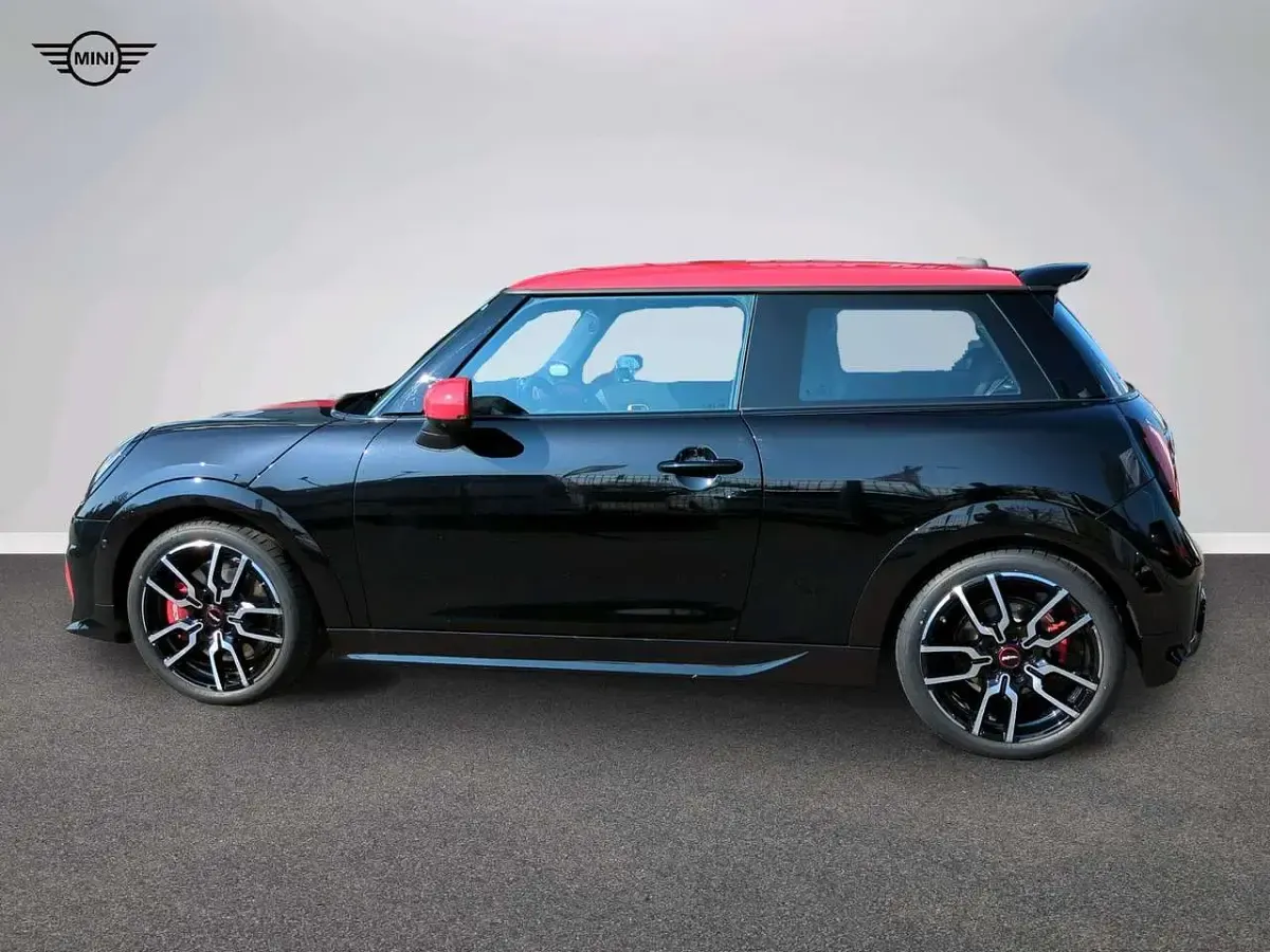 Gebraucht Mini John Cooper Works 231 PS (169 kW) 2025 Schwarz Kleinwagen