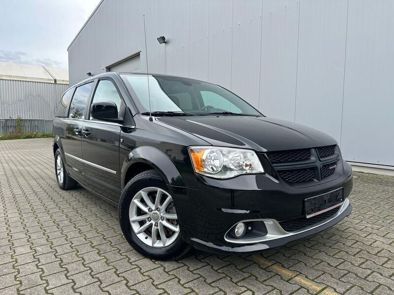 Schwarz Gebraucht 2019 Dodge Grand Caravan Van / Kleinbus | 19.999 € - Bild 1/4