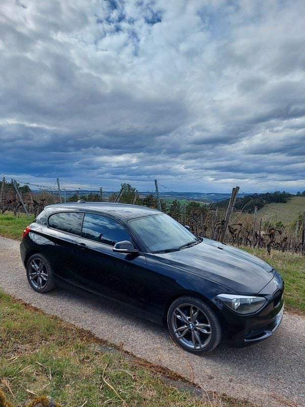 Gebraucht BMW 116 136 PS (100 kW) 2014 Schwarz Kleinwagen
