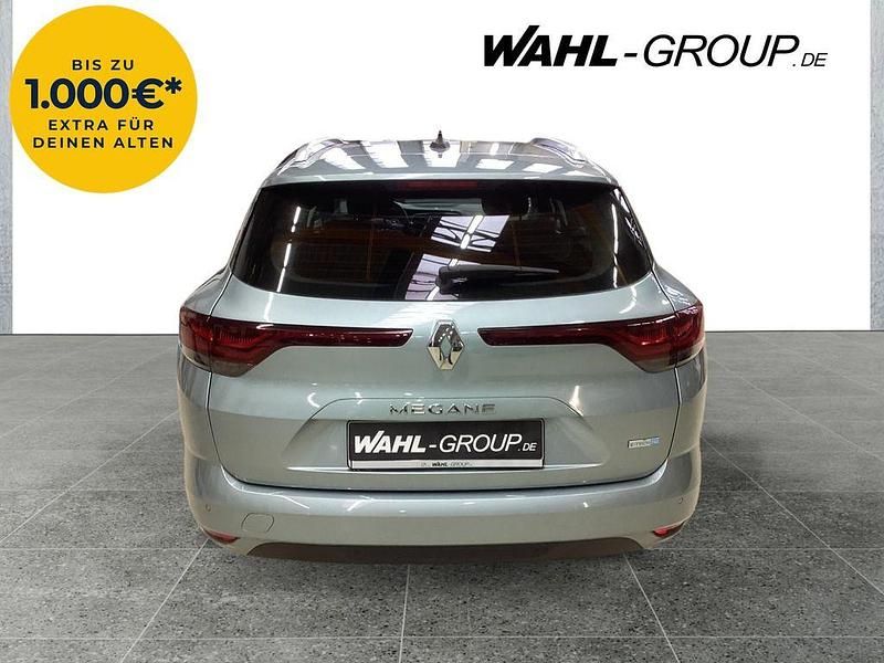 Gebraucht Renault Mégane IV Zen 160 PS (117 kW) 2022 Grau Limousine
